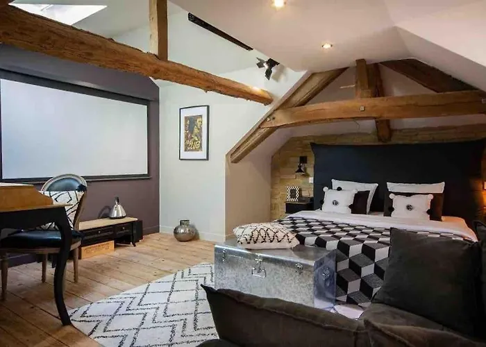 Le Loft Des Hospices : Centre/Parking/Vueriviere