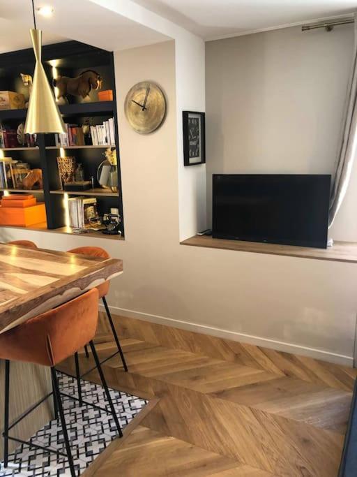Apartment Le Loft Des Hospices : Centre/parking/vueriviere *